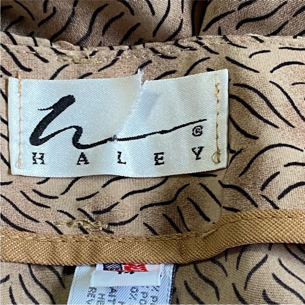 Haley Vintage 80’s Pleated‎ High Waist Shorts - Picture 9 of 12